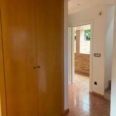 Chalet Grandioso En Castell De Pobla Montornes