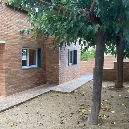Chalet Grandioso En Castell De Pobla Montornes